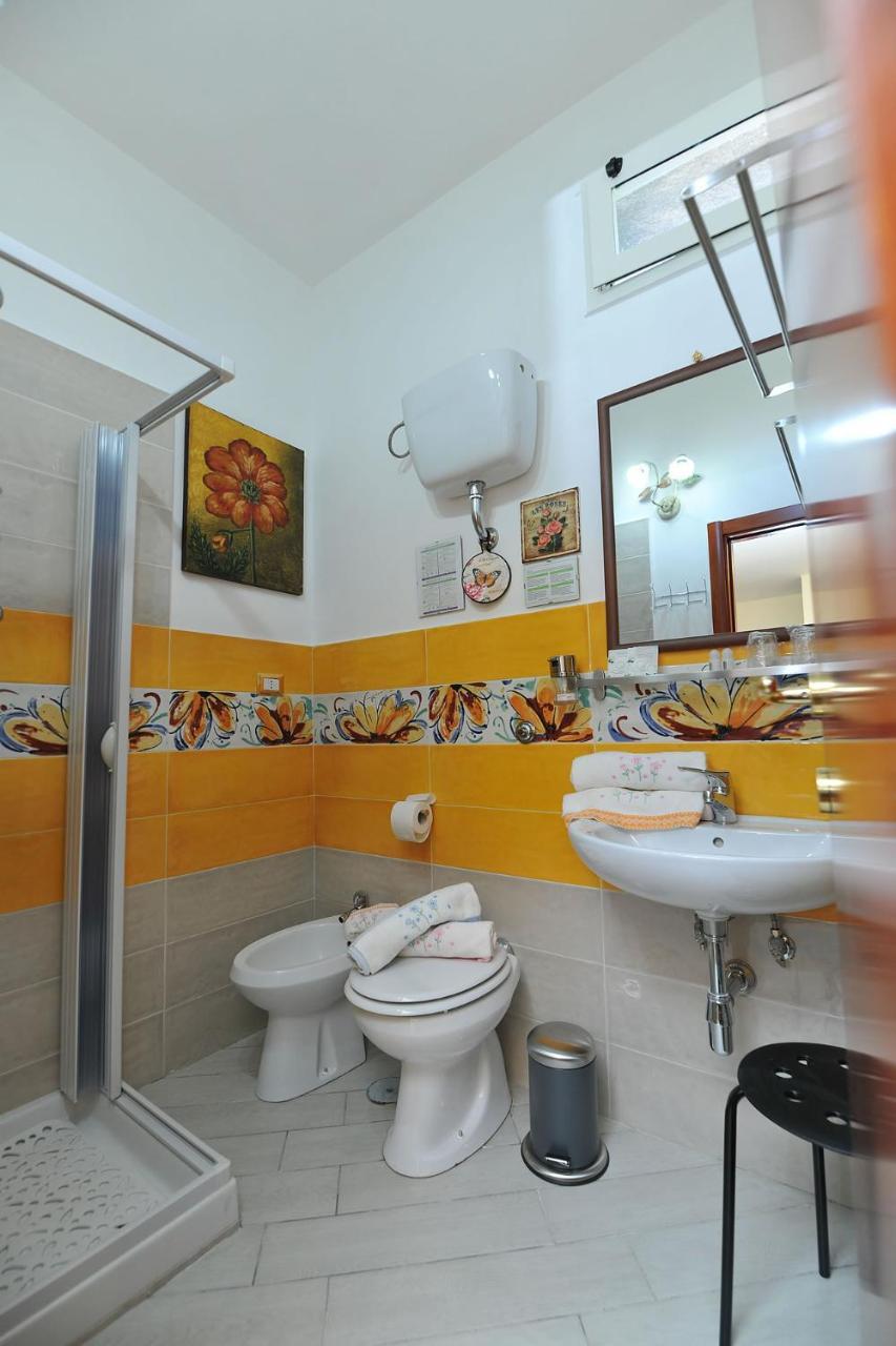 B&B Le Cycas 카스텔라마레디스타비아 외부 사진